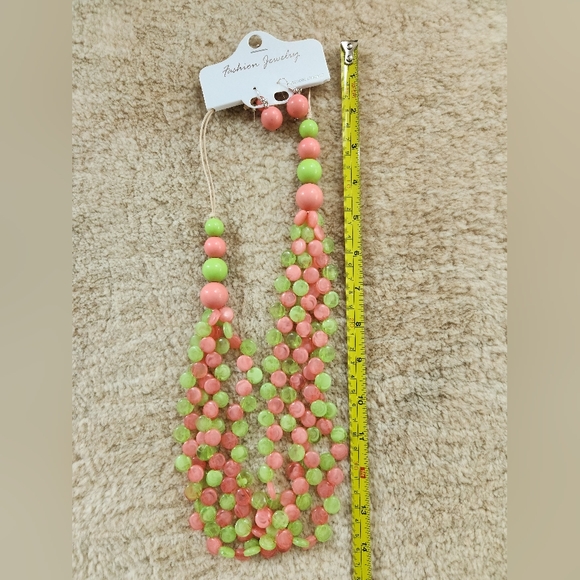 ππ Pretty in Pink and Green Statement Necklace with Earrings - Rounds - Picture 6 of 16